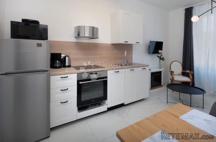 Centar -60m2,2s+db kompletno adaptiran