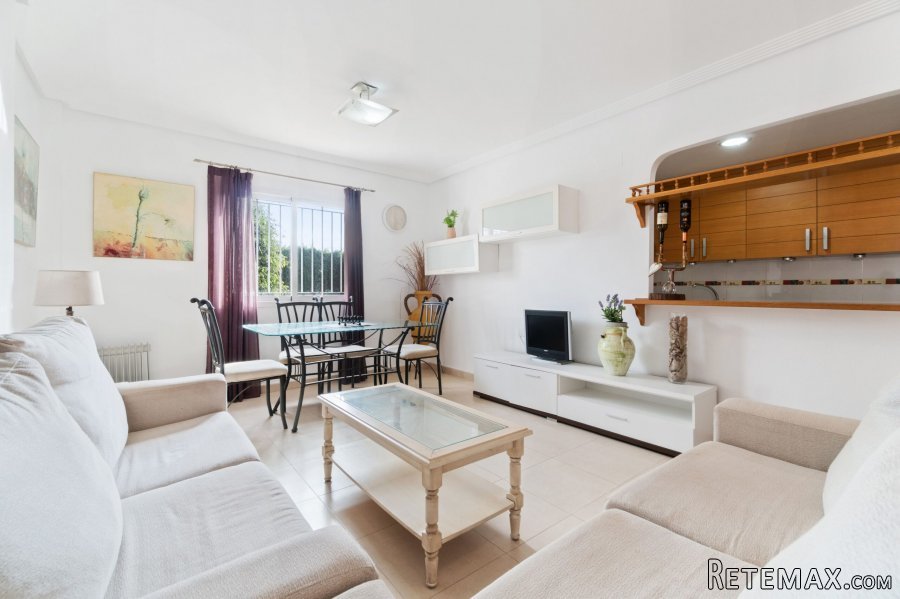 Marvellous duplex townhouse with 3 bedrooms, 2 bathrooms..