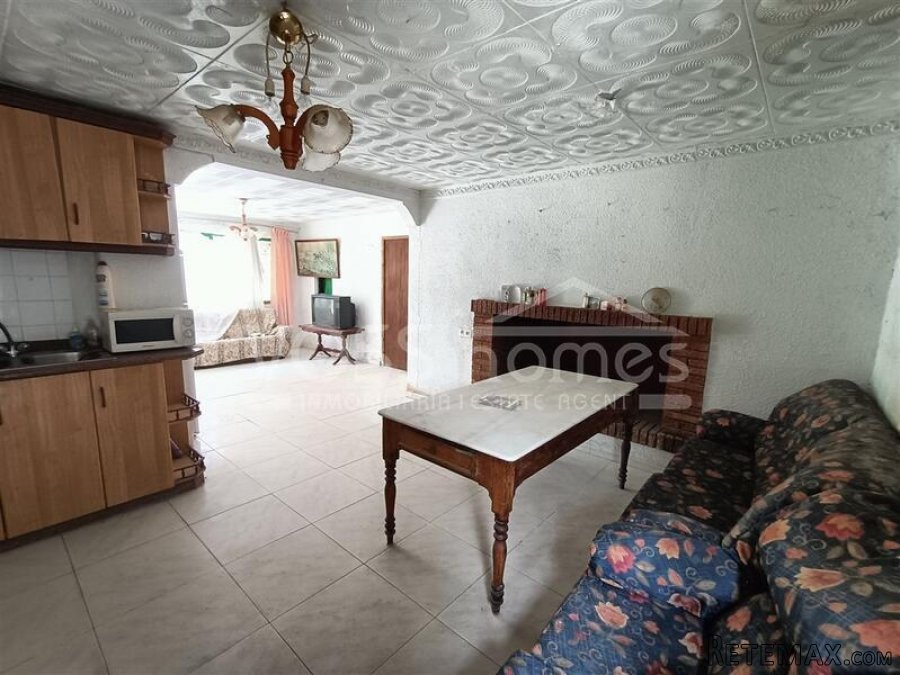 NEW LISTING - A habitable 3 bed, 1 bath Country House in.. - 10