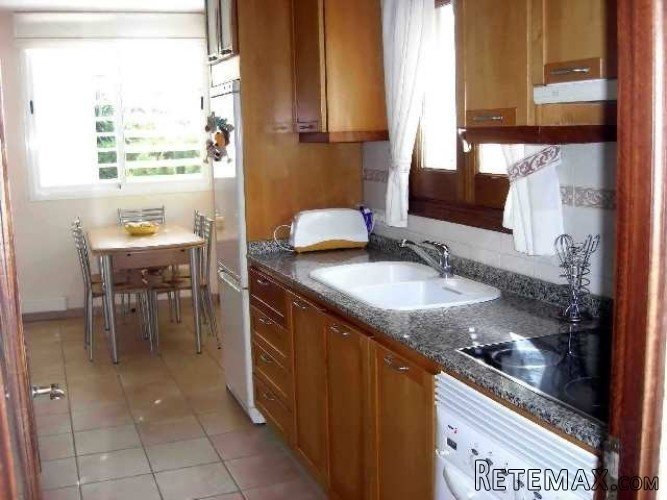 Ground floor apartment very well situated in the sought.. - 4