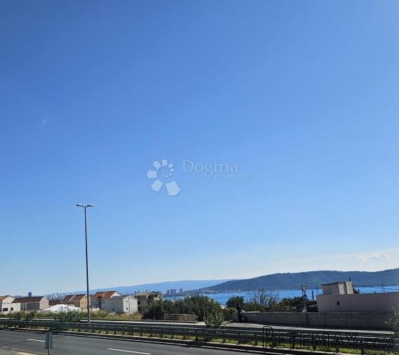 Građevinsko zemljište iznad magistrale s panoramskim pogledo - 2