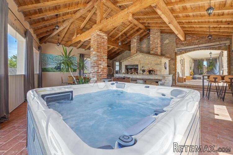 POSLOVNO-STAMBENA KAMENA VILLA - Svetvinčenat - 2