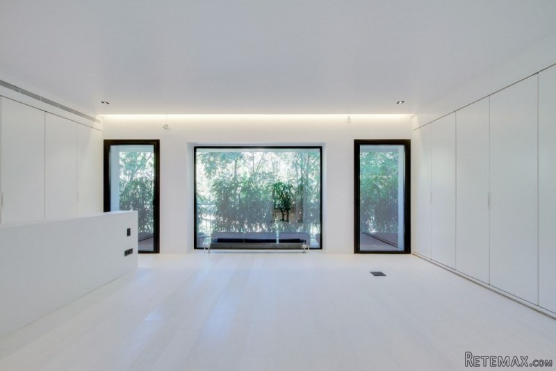 Eixample luxury property for sale steps.. - 2