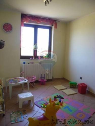 ISTRA:PULA - DVA STANA SA VRTOM - 3