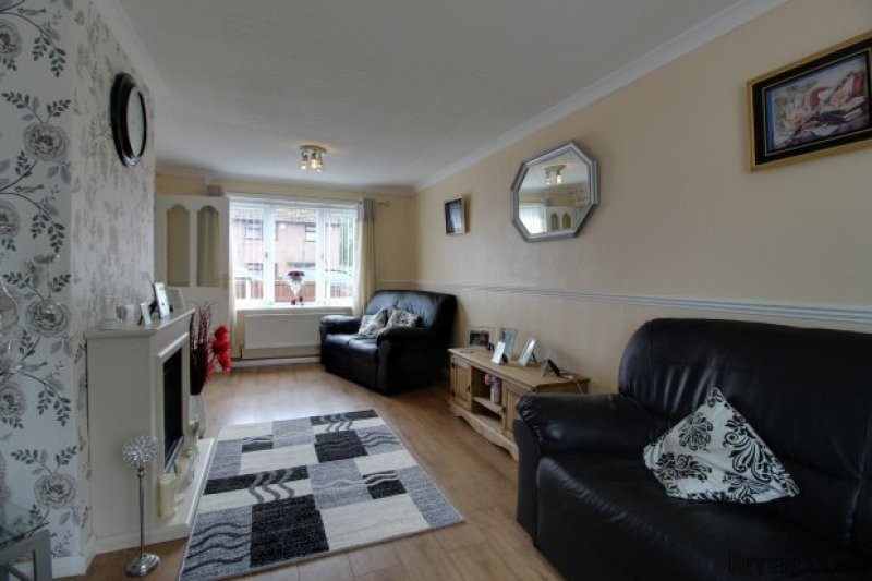 3 bedroom, Semi-detached House house.. - 2