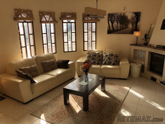 Close to the well-known seaside resort of El Campello is.. - 3