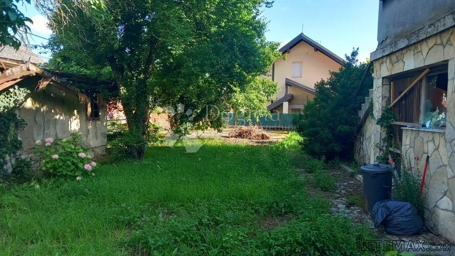 Građevinsko Zemljište sa 2 Starine 417m2 - 3