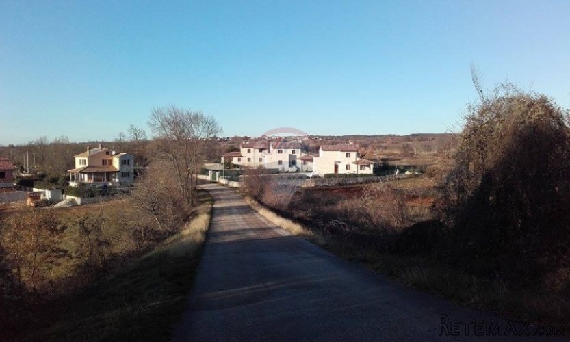 Građevinsko zemljište na mirnoj lokaciji - 5