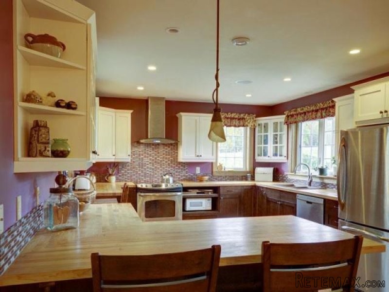 4 bedroom House For Sale: 2158 Saxon.. - 2
