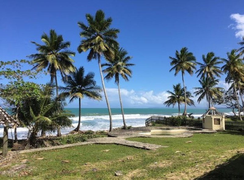 Beachfront Land In Las Canas