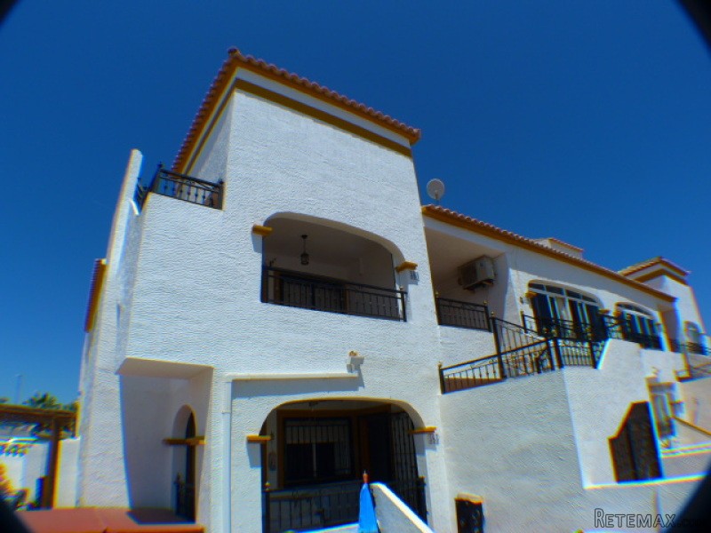 2 Bedrooms Apartment For Sale