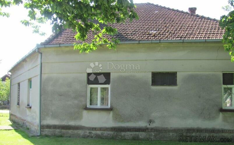 Šarmantna kuća puna potencijala! - 2