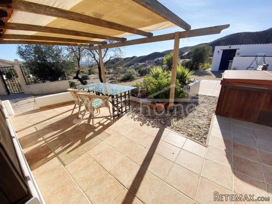NEW & EXCLUSIVE LISTING FOR VOSS HOMES - A full of.. - 12