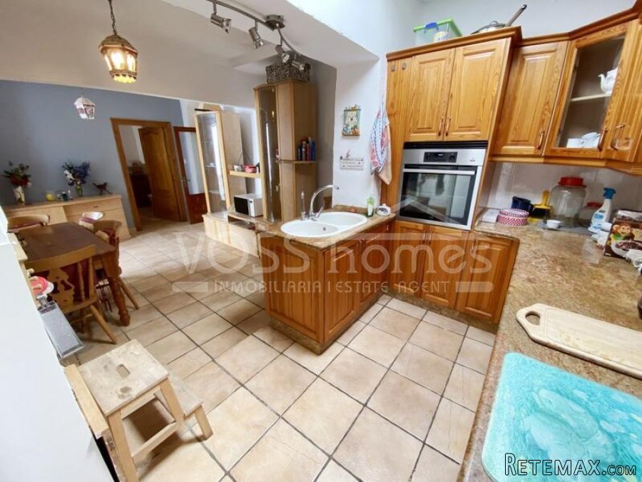 NEW & EXCLUSIVE TO VOSS HOMES - A charming, traditionally.. - 12