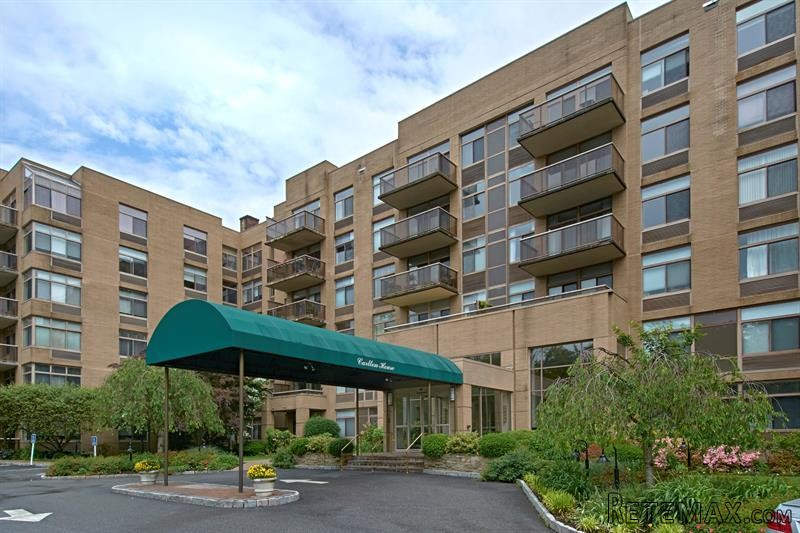 1 bedroom House For Sale: 35 N..