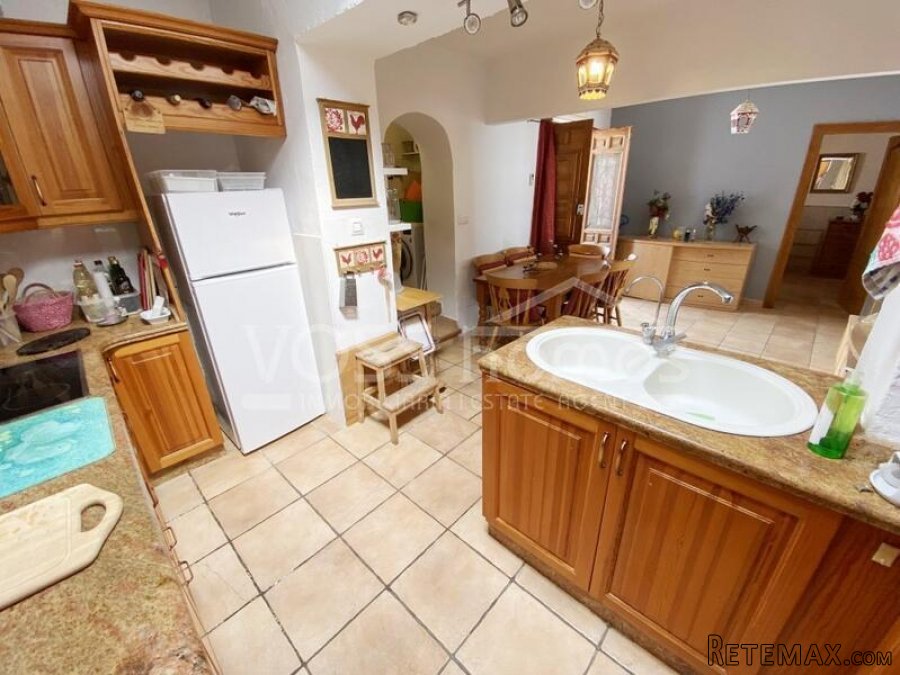 NEW & EXCLUSIVE TO VOSS HOMES - A charming, traditionally.. - 13