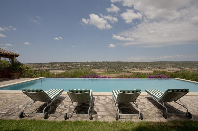 Luxury mansion of highest quality in..