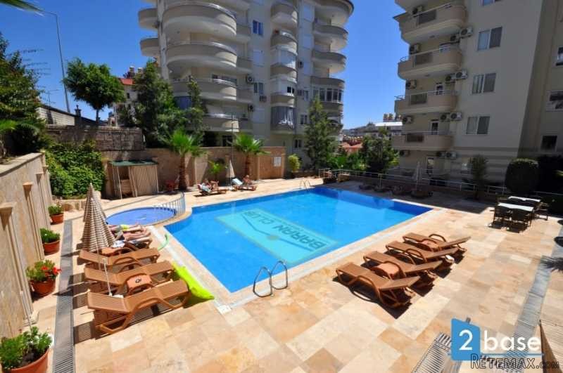 4 + 1 Well-equipped penthouse in..