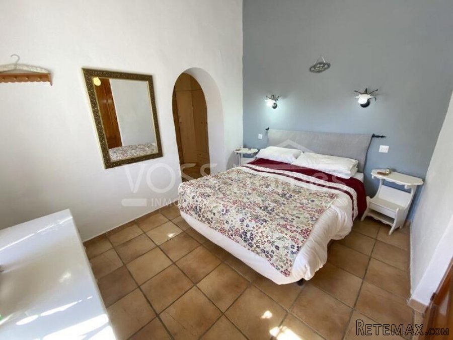NEW & EXCLUSIVE TO VOSS HOMES - A charming, traditionally.. - 15
