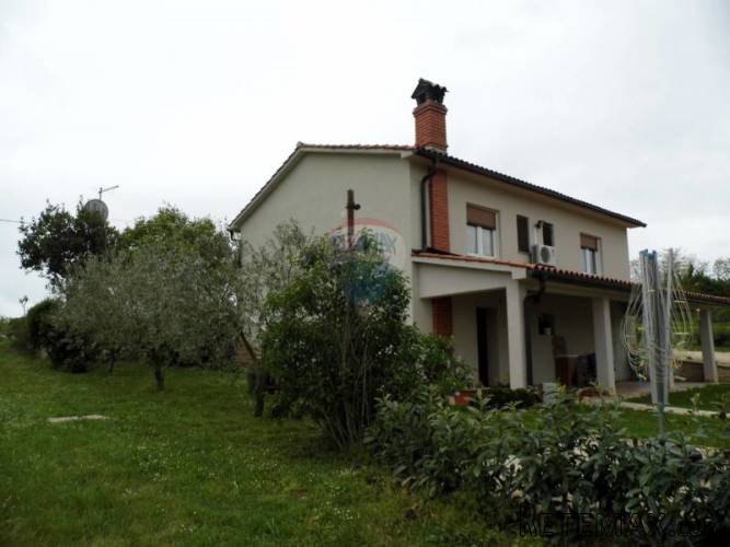 ISTRA, SAMOSTOJEĆA KUĆA SA KONOBOM I GARAŽOM - 2