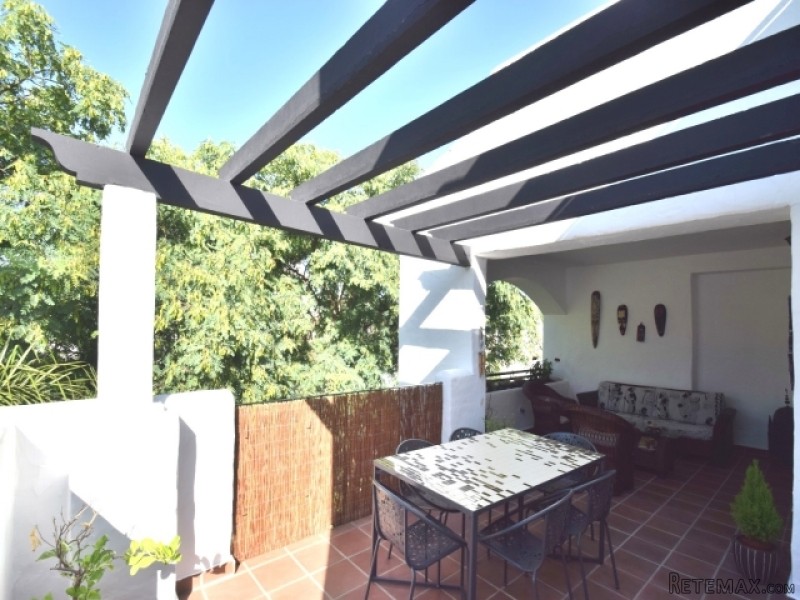 2 Bedroom Apartment For Sale Situated.. - 2