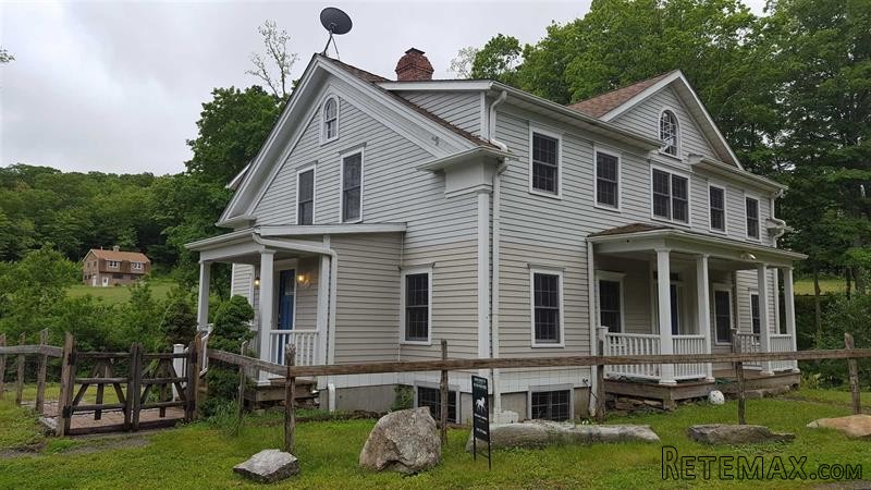 3 bedroom House For Sale: 122 Grape.. - 2