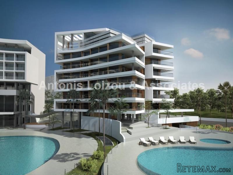 One Bedroom Beach Front Apartment in..