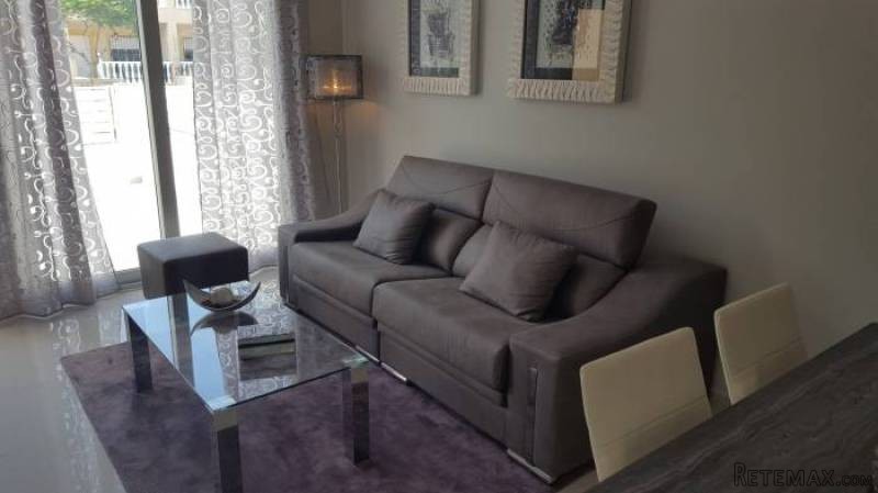 3 Bedroom 3 Bathroom Townhouse In..
