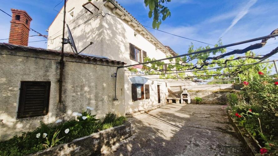 Svetvinčenat, Foli- useljiva kamena kuća 100 m2, dvorište, - 2