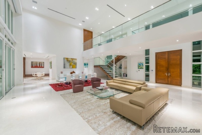 5 bedroom House For Sale: 431 ALAMANDA.. - 2
