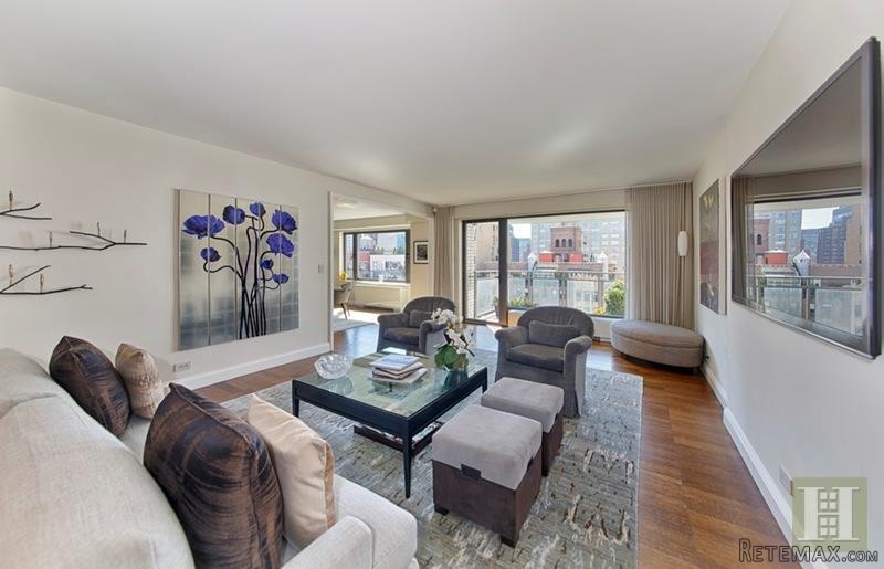 2 bedroom Apartment For Sale: 303 EAST..