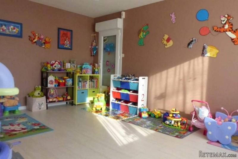 Nice 4 Bedroom Property - 2