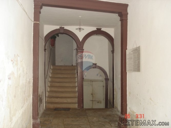 VODNJAN, ZANIMLJIVA STARINA 2 i 3 KAT- ZA HOSTEL - 3