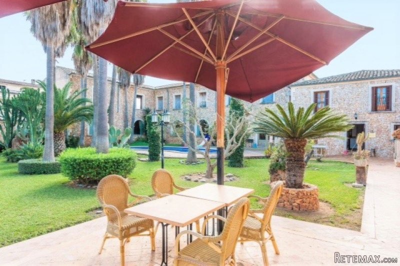Charming manor house for commercial use.. - 2