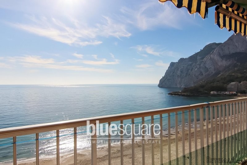 2-Bedroom frontline apartment with..