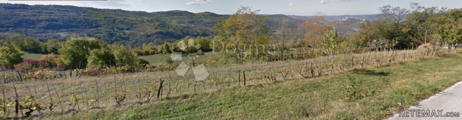 Pogled na Motovun, građevinsko - 2