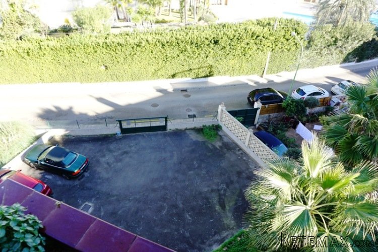 This apartment of 59 sqm on the 1st floor consist of a.. - 2