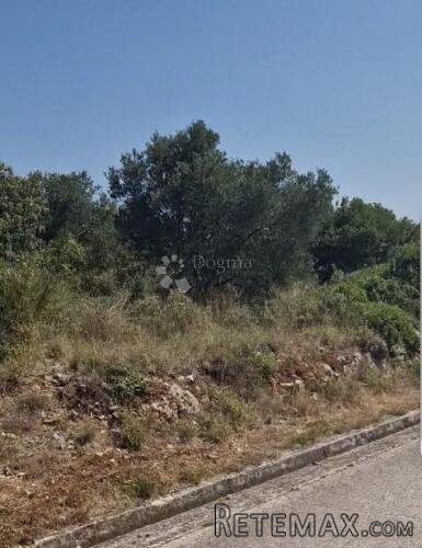 Hitno-zemljište sa građevinskom dozvolom, Starigrad - 3