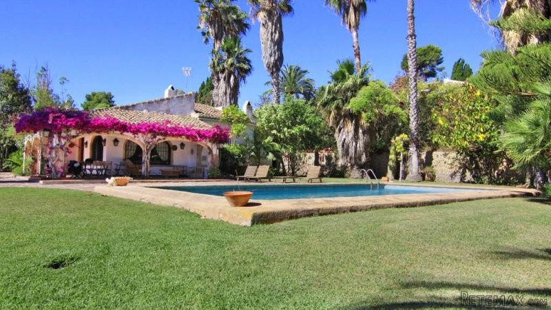 Rustic Villa