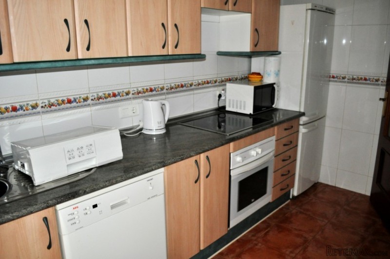 3 Bed 2 Bath apartment... Extremely low.. - 2