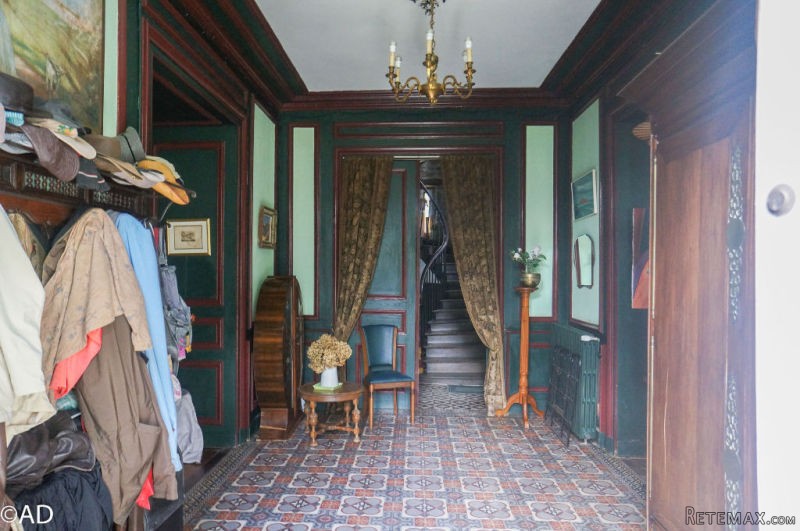 Chateaux For Sale Set On 2.7 Hectares.. - 2