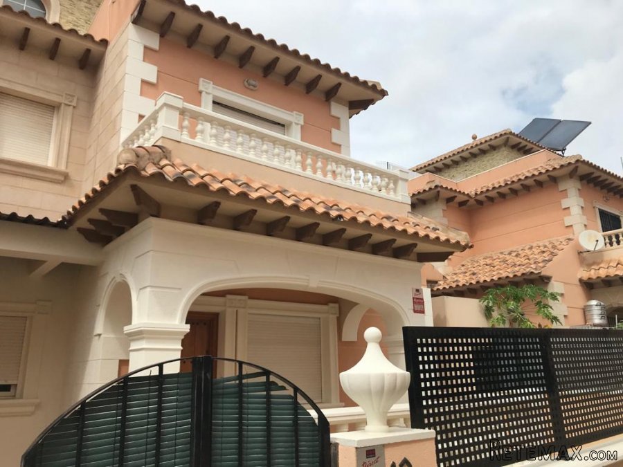 The house has 3 bedrooms and 1 bathroom.The property is..