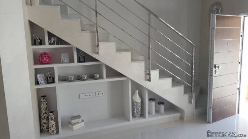 3 Bedroom 3 Bathroom Townhouse In.. - 2