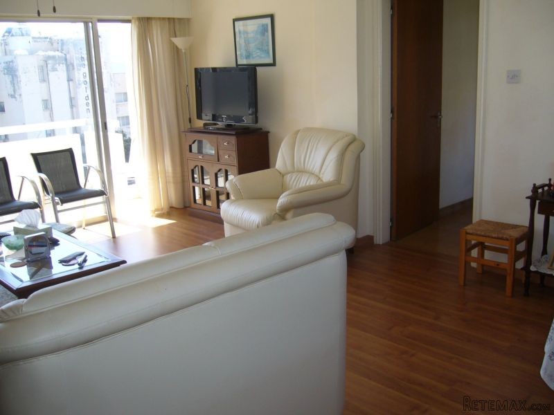 Excellent location opp the beach 3 bed.. - 2