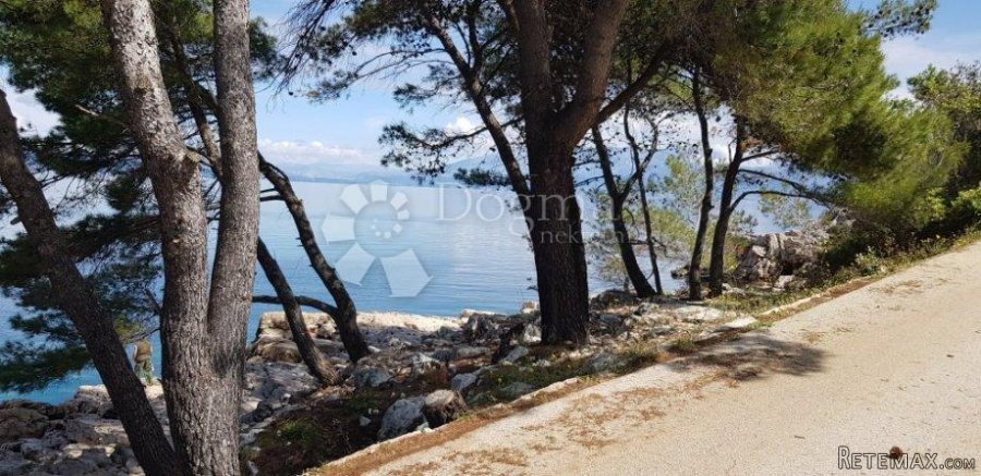 HVAR- građevinsko zemljište 1. red do mora, Uvala Pokrivenik - 10