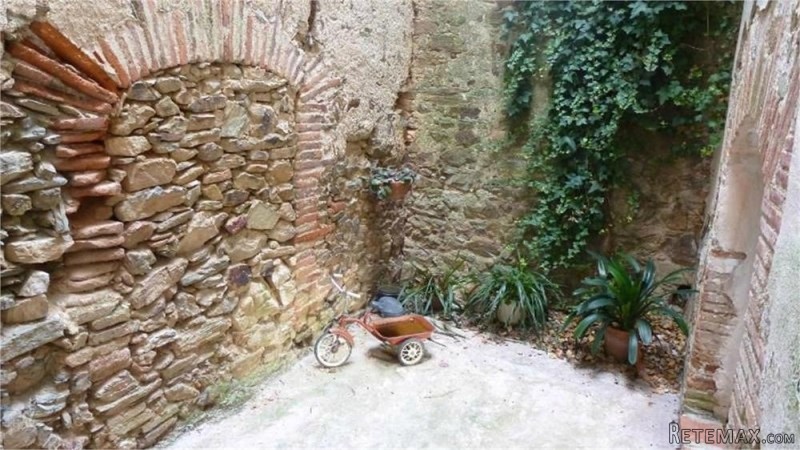 A Vendre Ravissante Maison De Village.. - 2