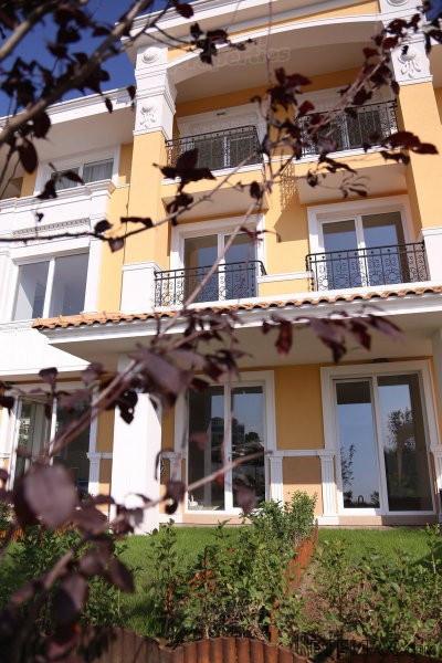 Family Apartments In Natural.. - 2