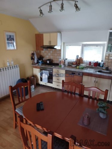 Sesvete, Sesvetski Kraljevec - kuća 220m2, okućnica 235m2 - 9