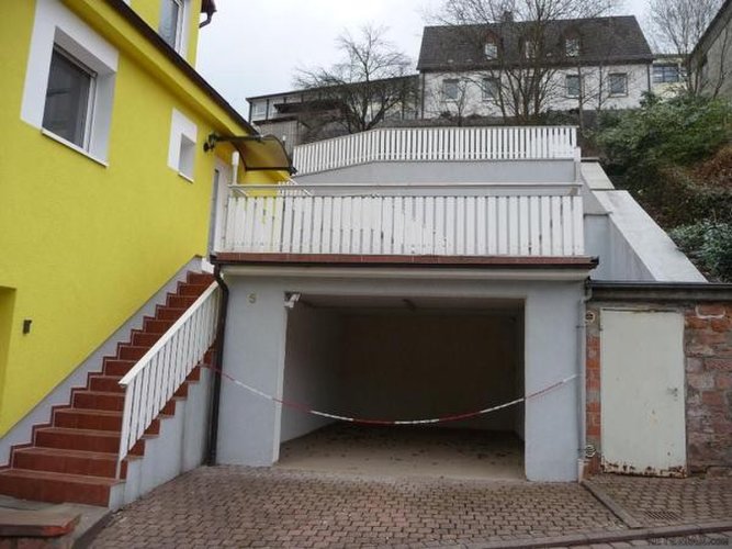 FREISTEHENDES HAUS MIT GARAGE, HERRLICHE - 2