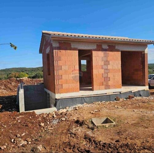 Istra, Kuća s velikom okoćnicom - 2